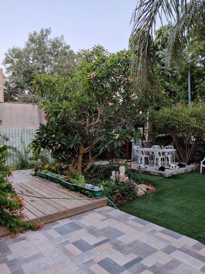 בית מרום Gan HaShomron Exterior foto