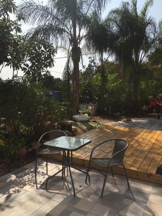 בית מרום Gan HaShomron Exterior foto